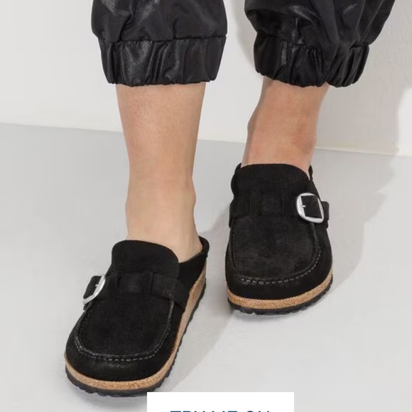 Birkenstock Shoes - Women’s Birkenstock Buckley suede leather black mules loafers size 6 NWT
